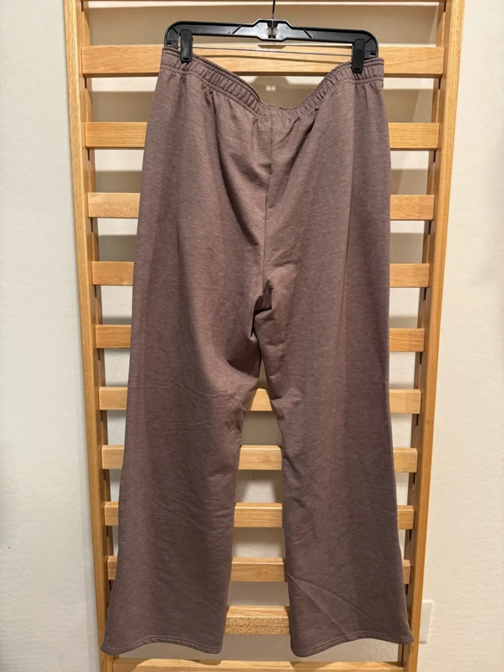 K-Swiss Heathered Brown Pullover wide leg Sweatpants with zipper ankles. Soft - Picture 2 of 9